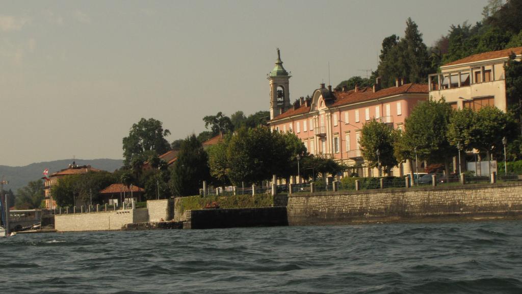 Villa Martelli Belgirate Eksteriør billede